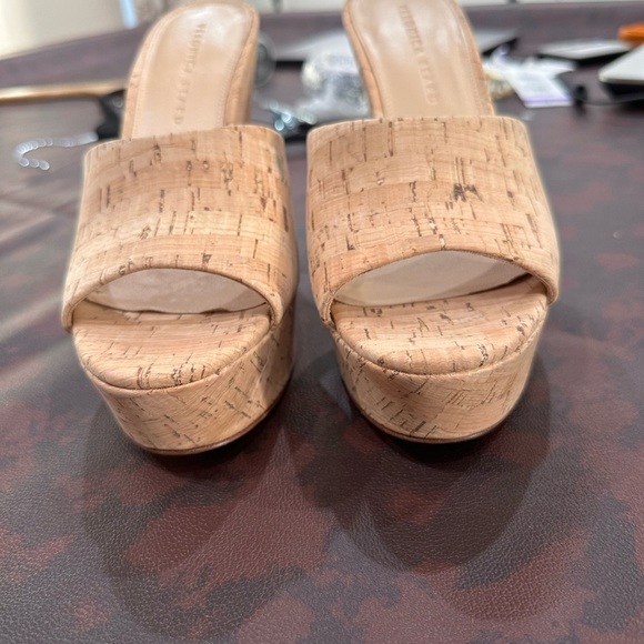 NWOT Veronica Beard Tan Cork Wedge Sandals Women's 8.5 - Picture 3 of 6